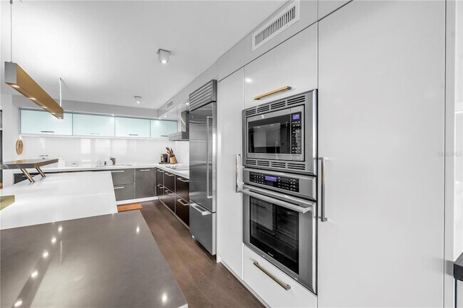 Building Photo - 4450 Gulf Blvd