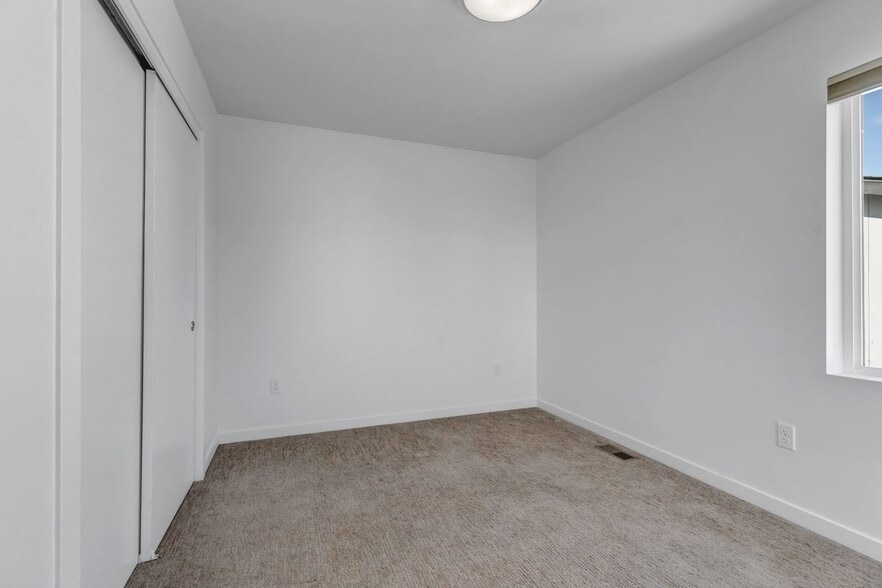 Building Photo - 1239 Tennyson St