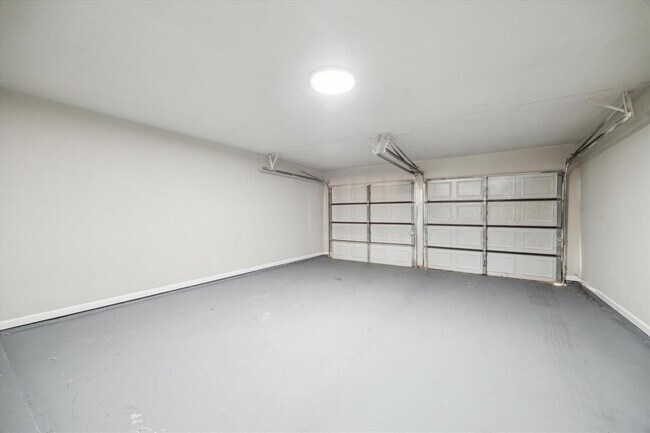 Building Photo - 14022 Roundstone Ln