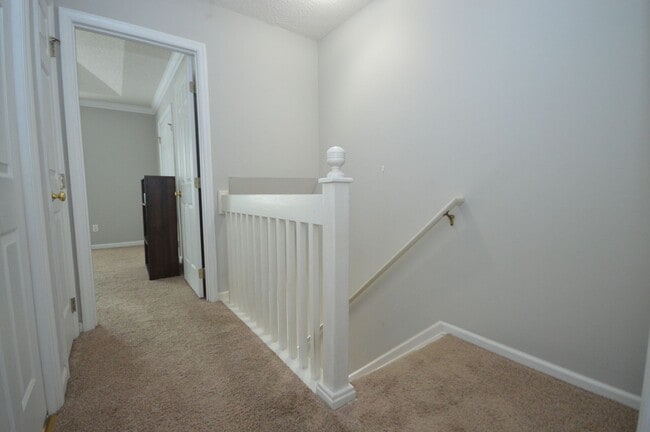 Building Photo - 4324 Pine Springs Ct