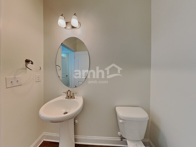 Building Photo - 154 Havenbrook Dr