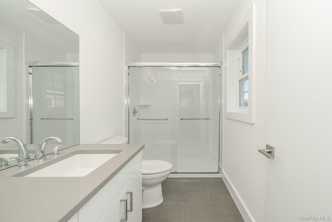 Building Photo - 2812 Ocean Ave