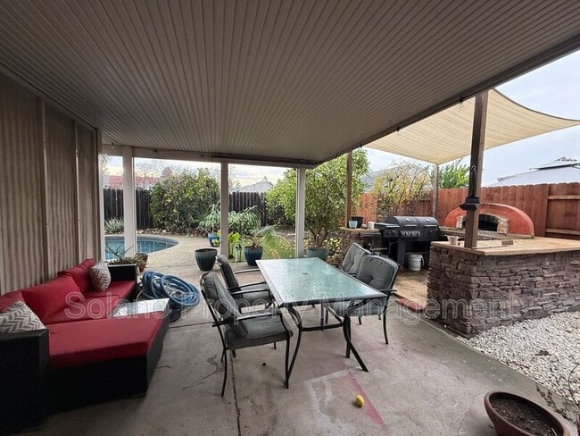 Building Photo - 184 Gentry Cir