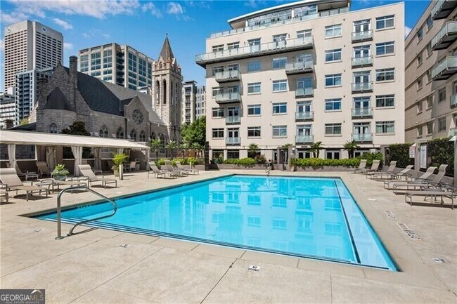 Building Photo - 805 Peachtree St NE