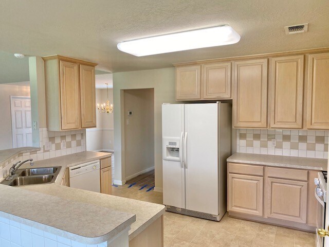 Building Photo - 3514 Silouette Cove