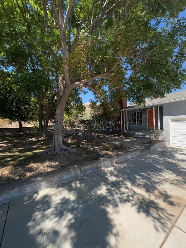 Building Photo - 3126 Belvedere Dr