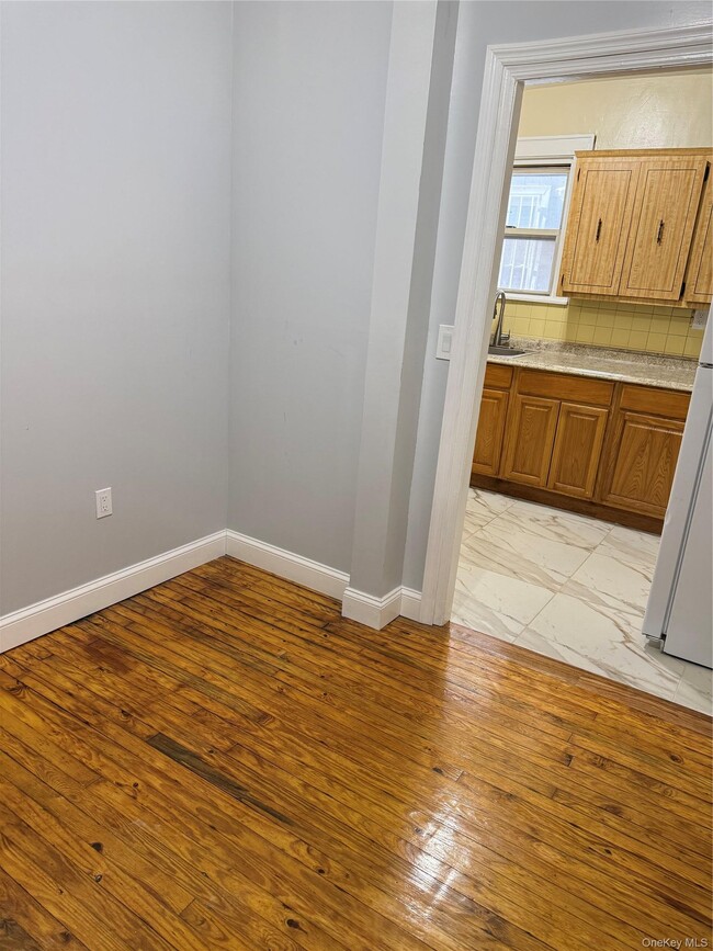 Building Photo - 111-33 208th St