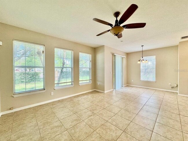 Building Photo - 6713 Breezy Palm Dr