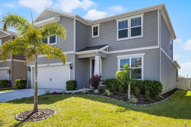 Building Photo - Luxury Living for Lease – 5BR Home with Of...