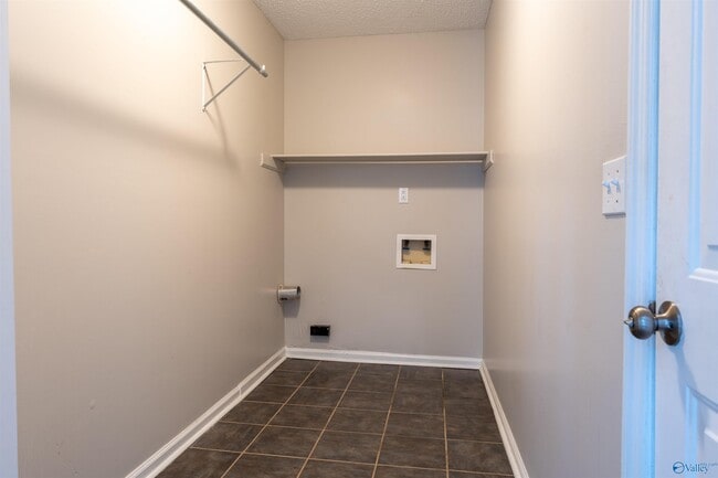 Building Photo - 107 Bridgestone Dr NE