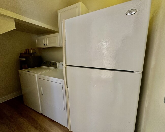 Building Photo - Studio Apartment in Downtown Bluffton Vill...