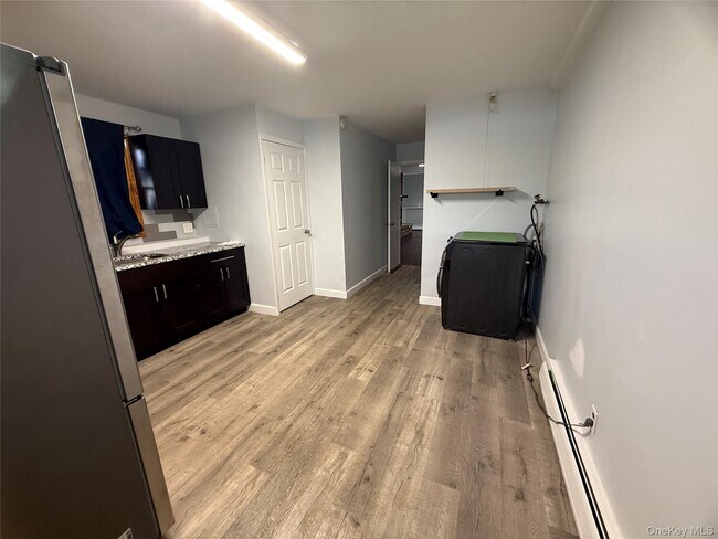 Building Photo - 11 Central Ave