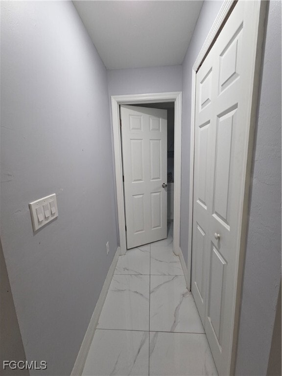 Building Photo - 312 Gilbert Ave S