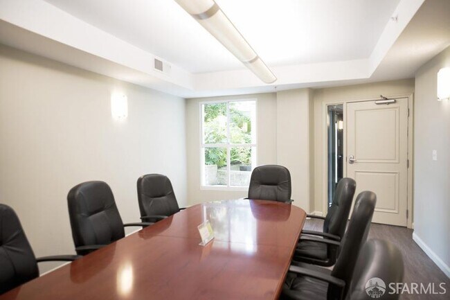 Building Photo - 140 Van Ness Ave