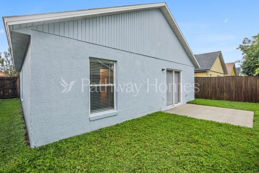 Building Photo - 8612 Claiborne Ct