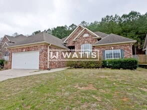 Building Photo - Stunning 3-Bed, 2-Bath Forest Lakes Home in Chelsea