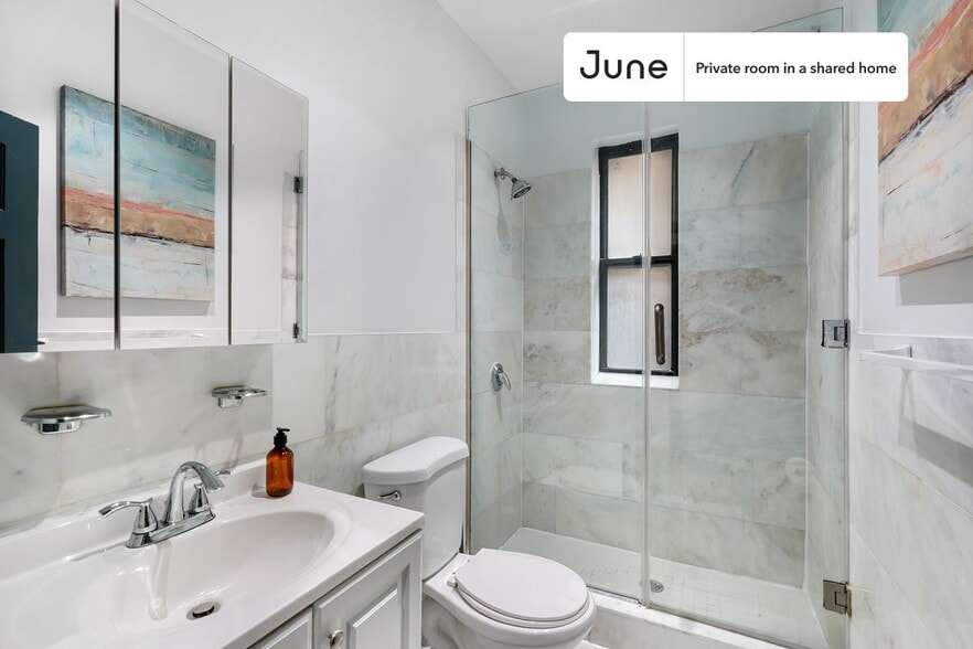 Building Photo - Room in Shared 2 bed/1 bath home in East Harlem