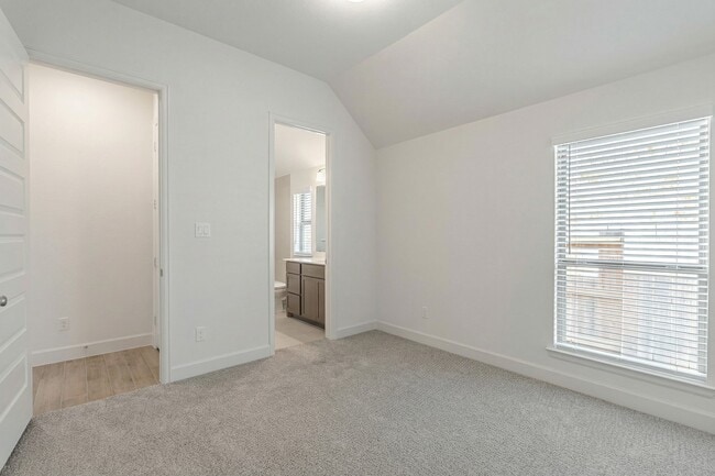 Building Photo - 1151 Beals Crk St