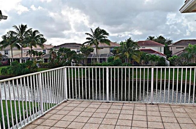 Building Photo - 9657 Vineyard Ct