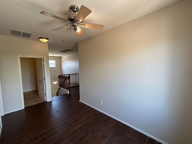 Building Photo - 3911 S 100th Glen