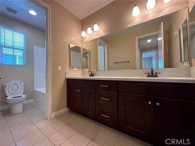 Building Photo - 9780 La Vine St