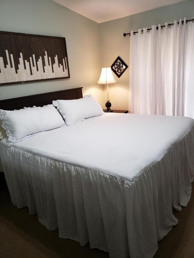 Building Photo - The Woodlands Subdivision/ Level Plains .... COMPLETELY FURNISHED WITH POOL!!!