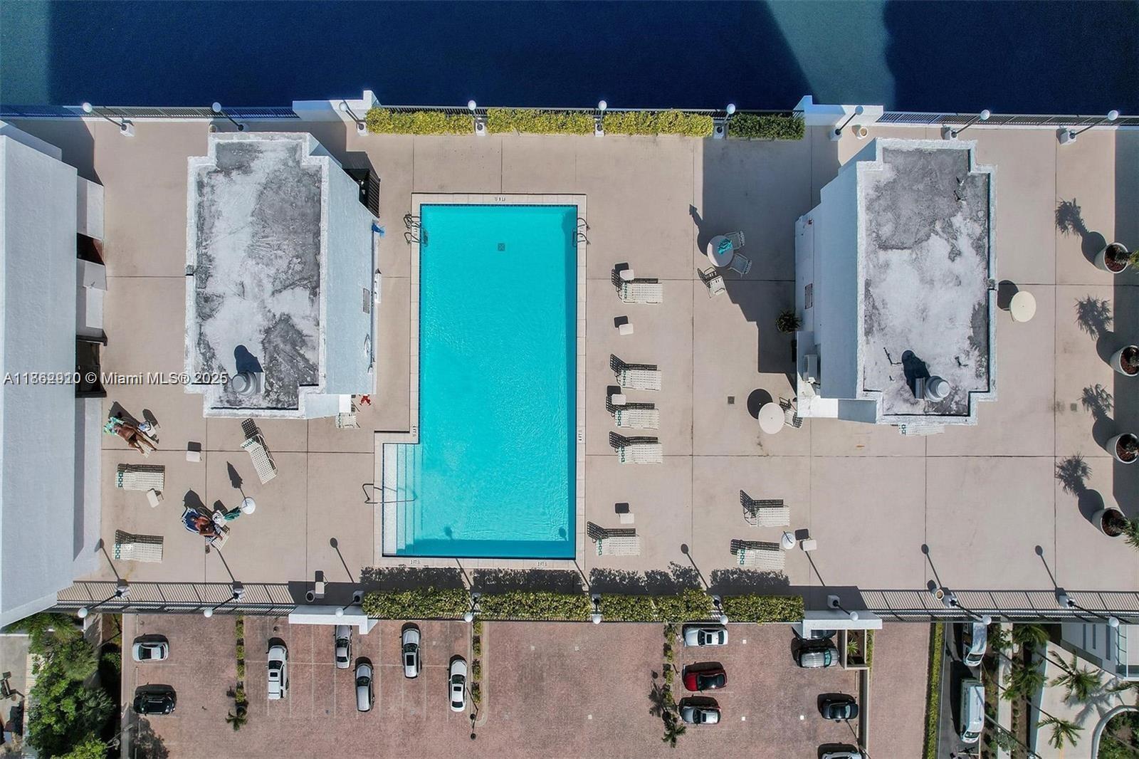 Building Photo - 936 Intracoastal Dr