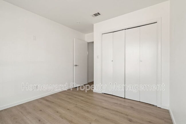 Building Photo - 1401 Landmark Ct