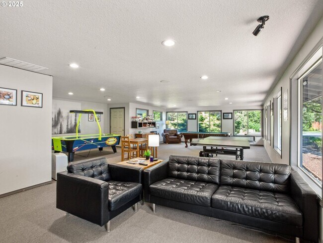 Building Photo - 5447 N St