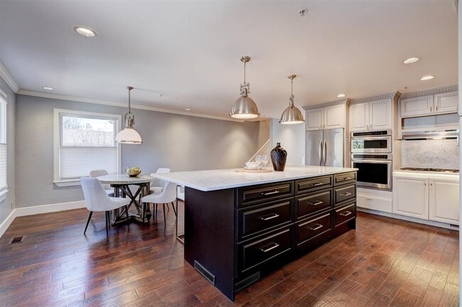 Building Photo - 6448 Brandywine Ln