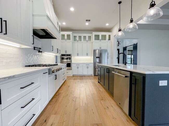 Building Photo - Copper Ridge Subdivision in New Braunfels