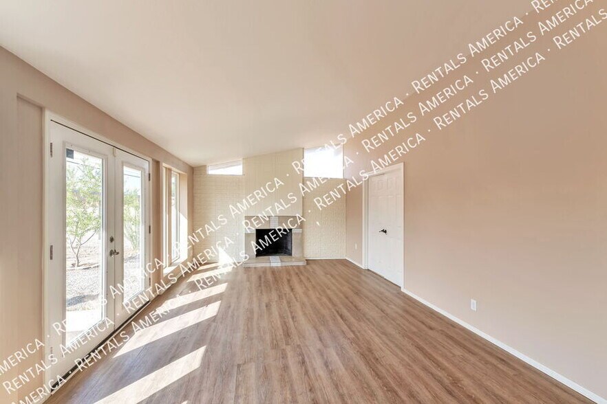 Building Photo - 1311 W Wheatridge Dr