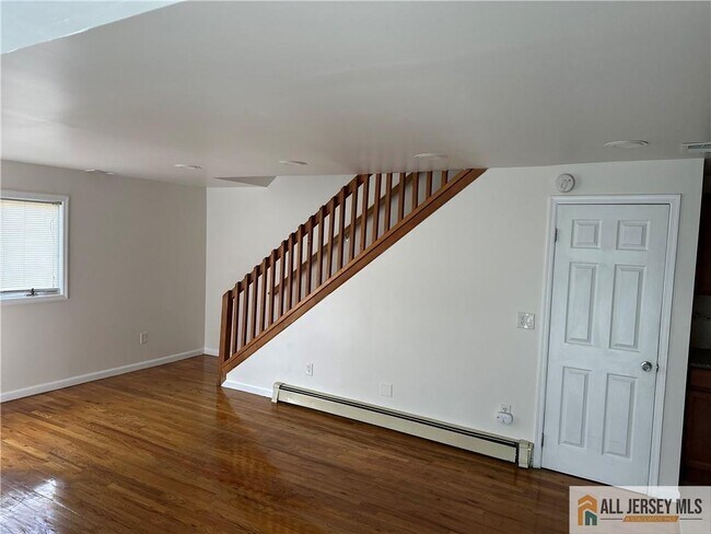 Building Photo - 1 Stanton St