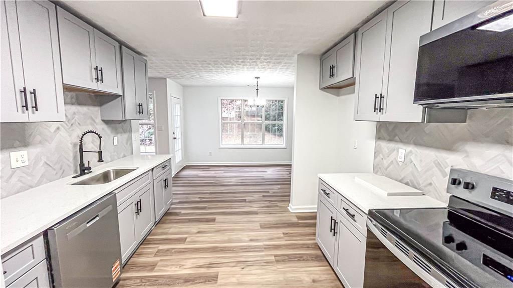 Building Photo - 479 Crosshaven Way