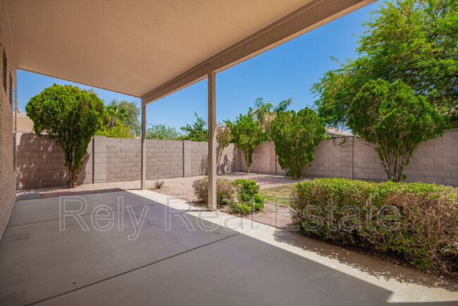 Building Photo - 3447 W Via Montoya Dr