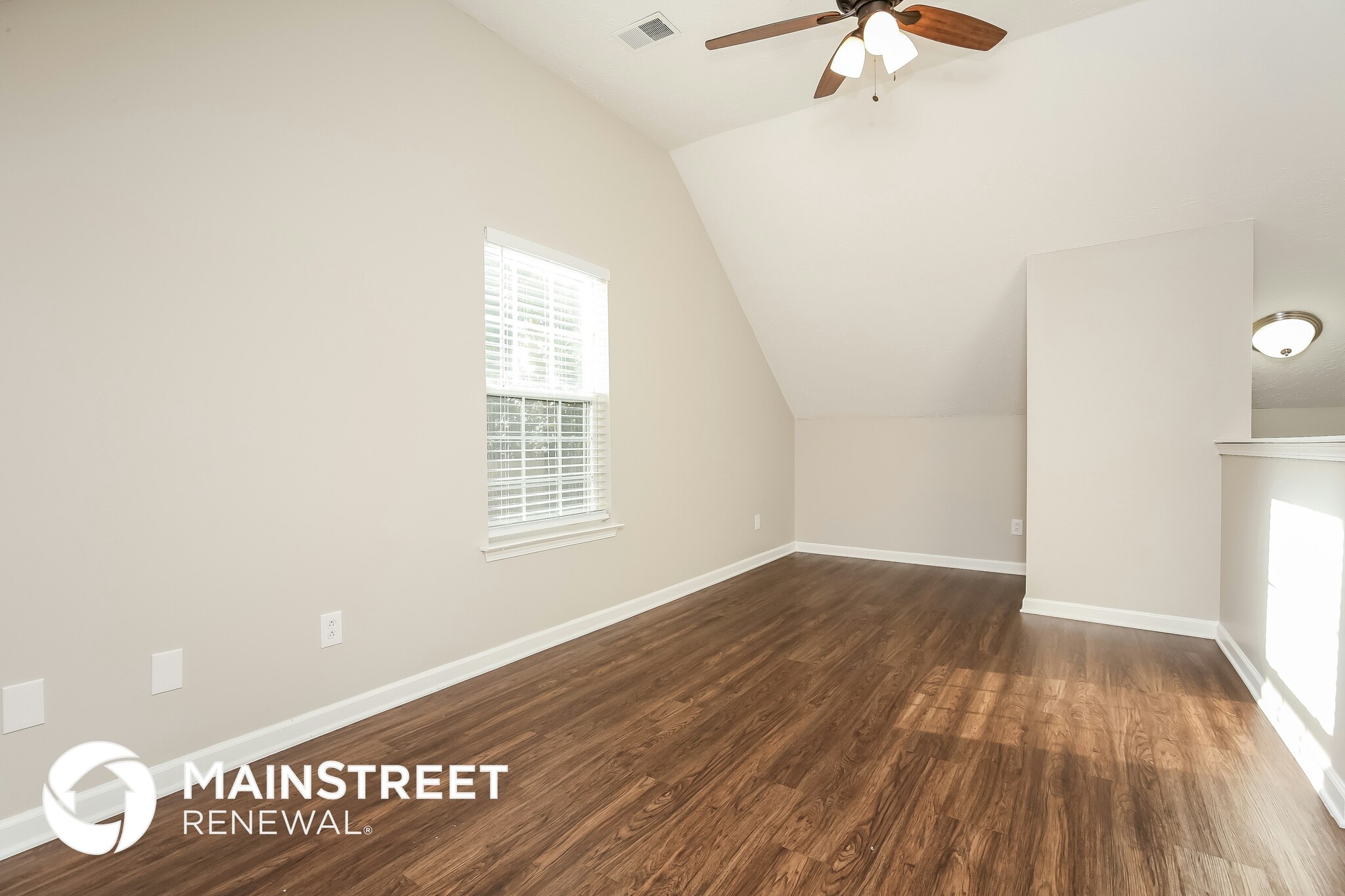 Building Photo - 142 Cartwright Pkwy
