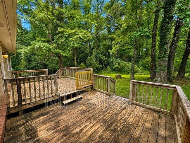 Building Photo - 948 Wateree Blvd