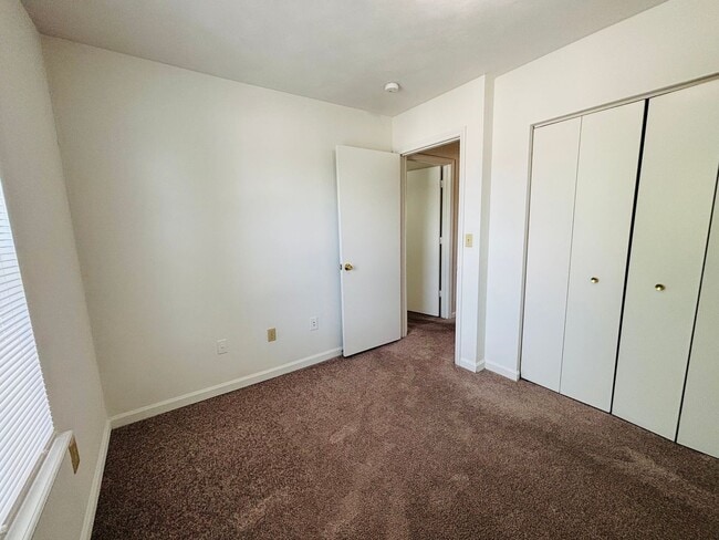 Building Photo - 1401 Christine Ct