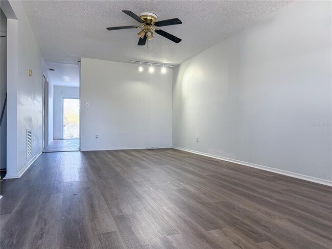 Building Photo - 1961 Continental Blvd