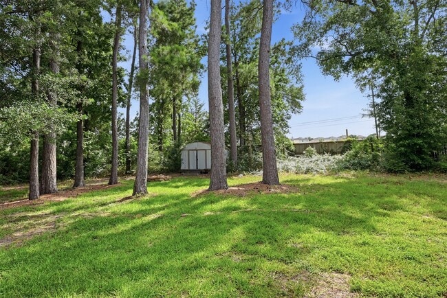 Building Photo - 25203 Oak Villa Dr