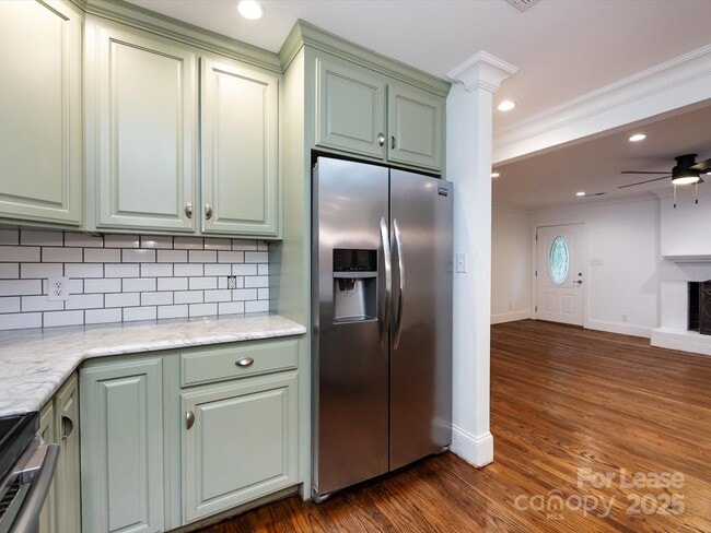 Building Photo - 3109 Forest Lawn Dr