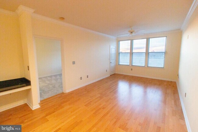 Building Photo - 12000 Market St