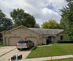 Building Photo - 2928 Stoneleigh Dr