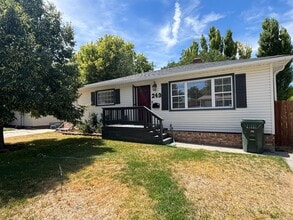 Building Photo - MOVE IN SPECIAL - DECEMBER RENT FREE  -4 Bedroom 2 Bathroom