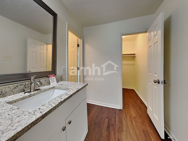 Building Photo - 18214 Alemarble Oak St