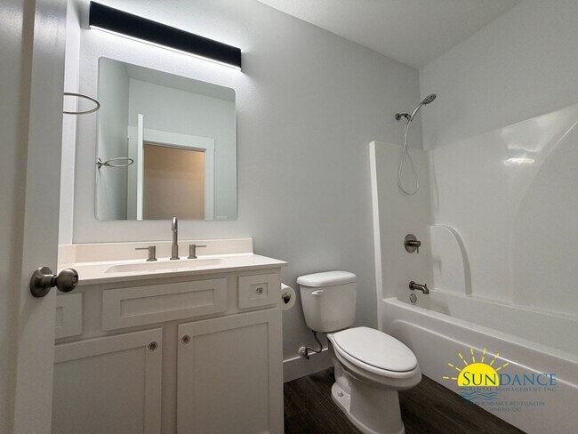 Building Photo - Spacious 5-Bedroom Home in Northern Pines, Fort Walton Beach!