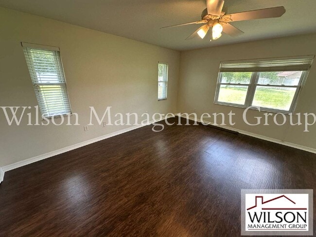 Building Photo - 4066 Bonnie Dr