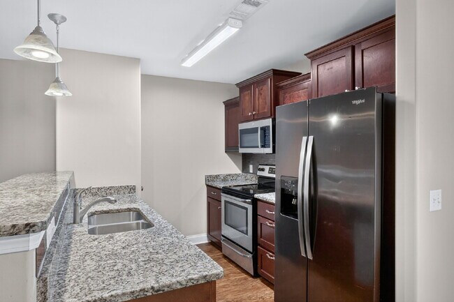 Building Photo - Gated waterfront community on Savannah Southside