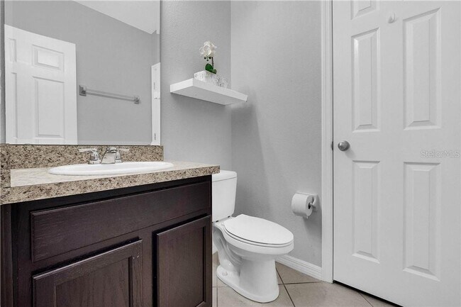 Building Photo - MOVE IN SPECIAL!!! Half A  MONTHS RENT!!!!...
