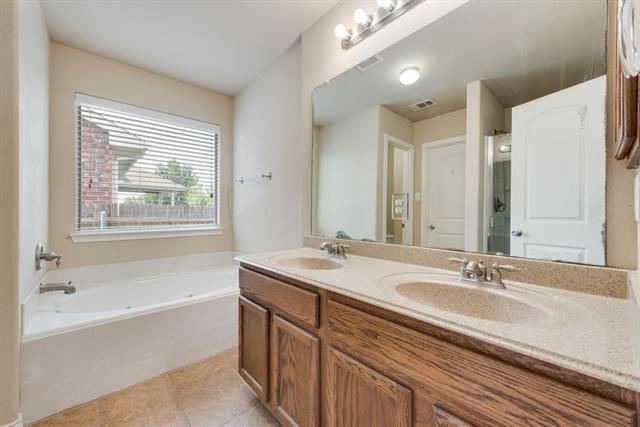 Building Photo - 5036 Birchwood Dr